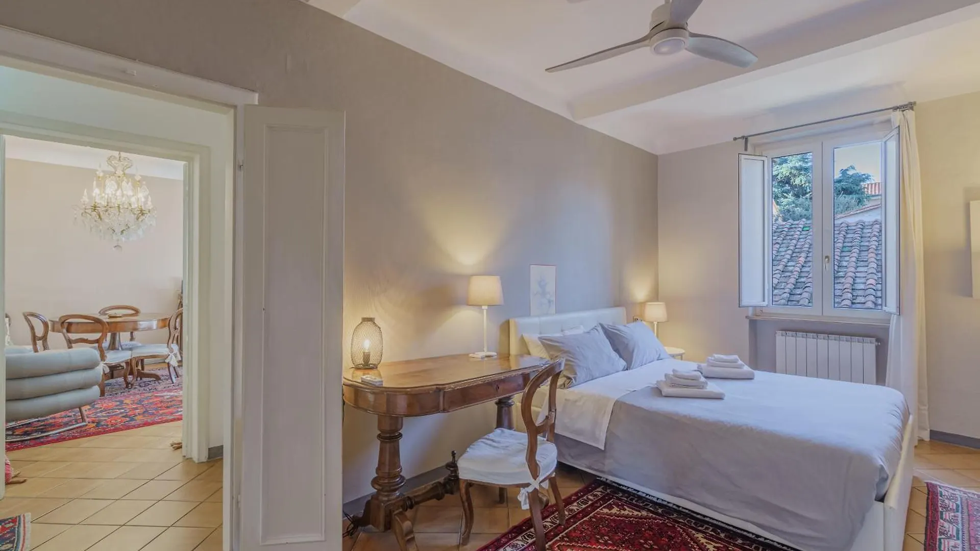 Terrazza Coccode' Spazioso Con Vista Mozzafiato! لوكا شقة
